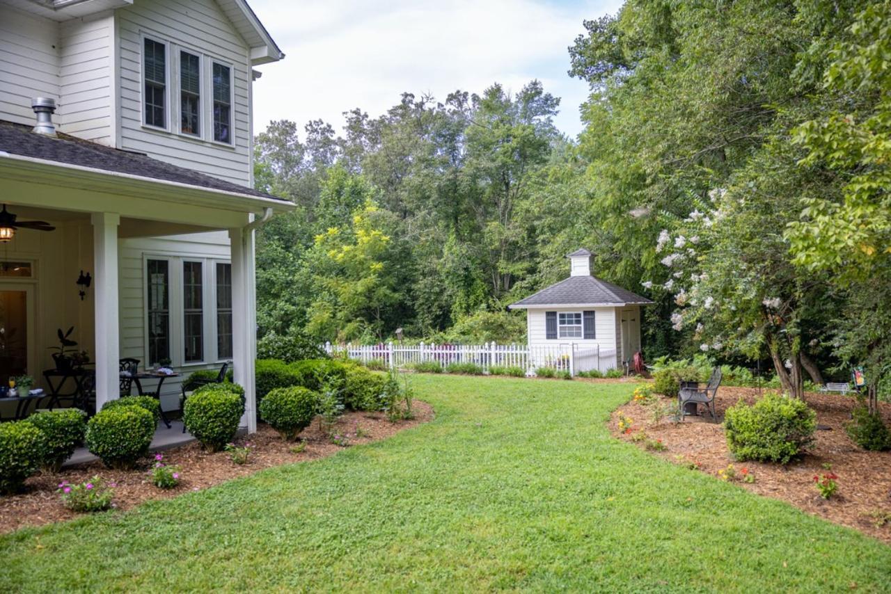 Bed & Breakfast On Tiffany Hill Mills River ภายนอก รูปภาพ