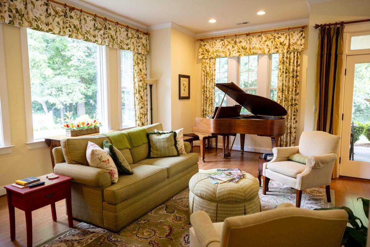 Bed & Breakfast On Tiffany Hill Mills River ภายนอก รูปภาพ